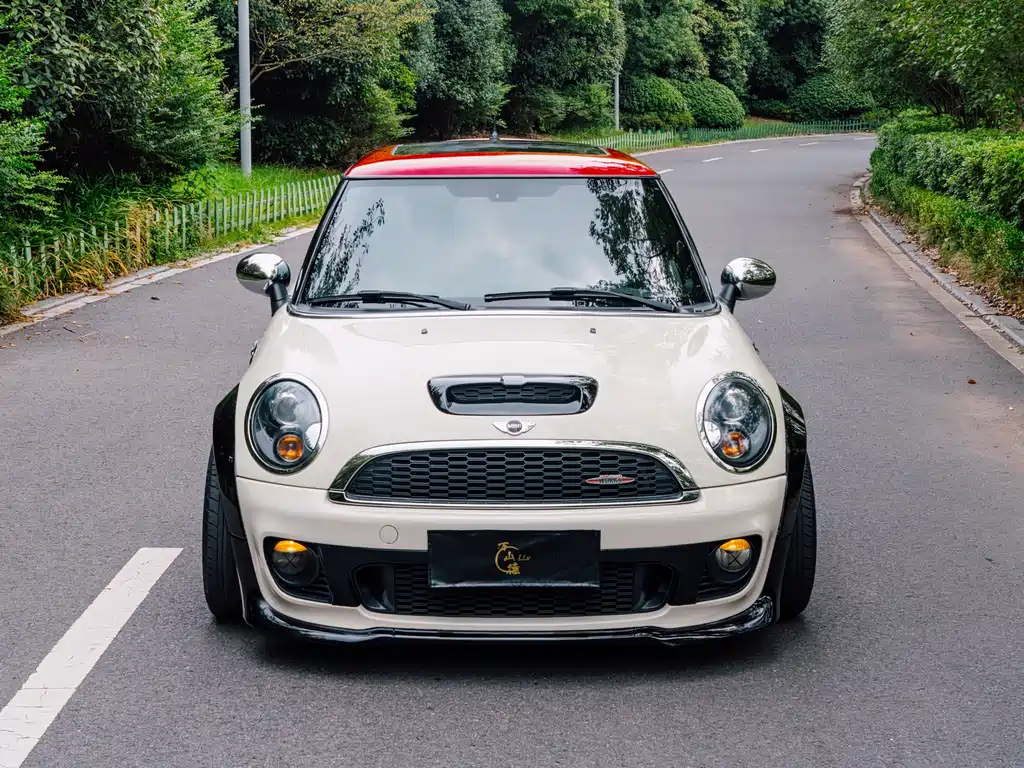 MINI Mini JCW 2013