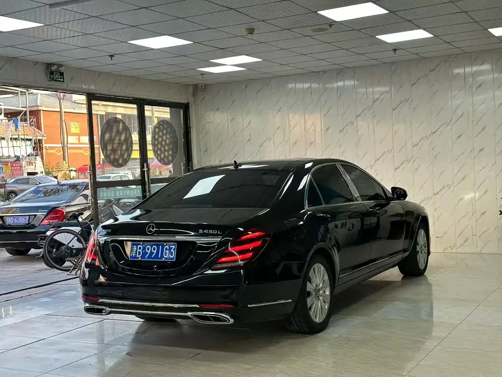 Mercedes-Benz S-Class — миниатюра 9