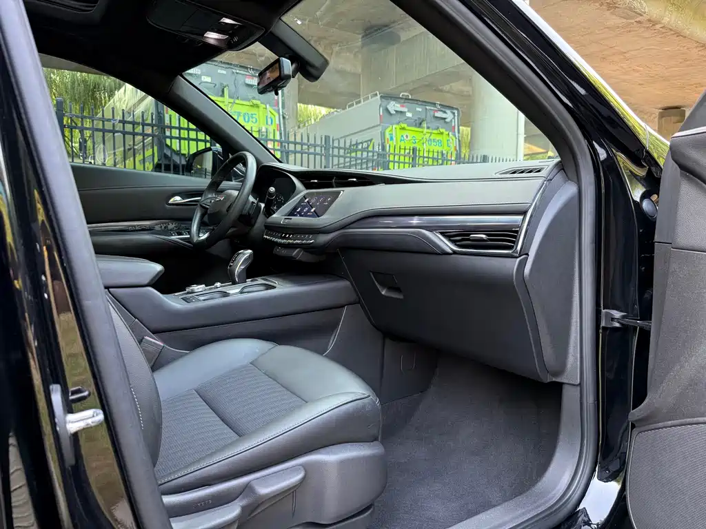 Cadillac XT4 — миниатюра 9