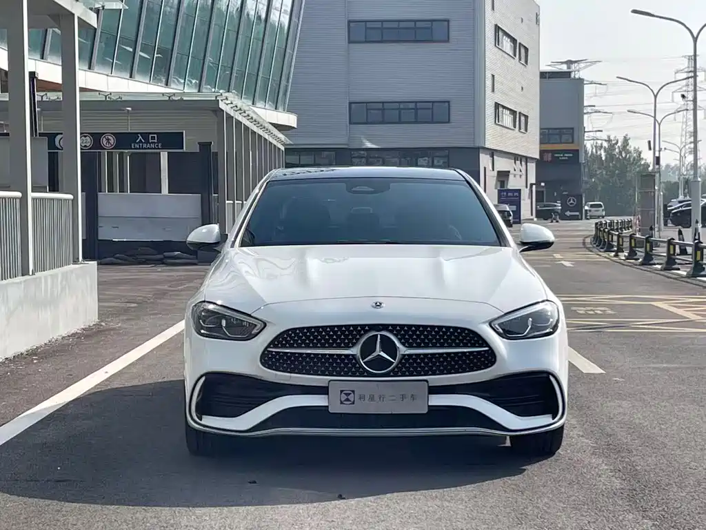 Mercedes-Benz C-Class — миниатюра 2