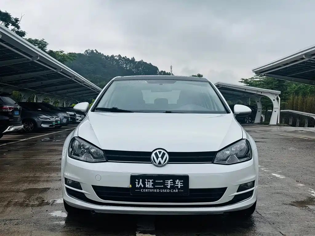 Volkswagen Golf 2016 230TSI AT Comfort
