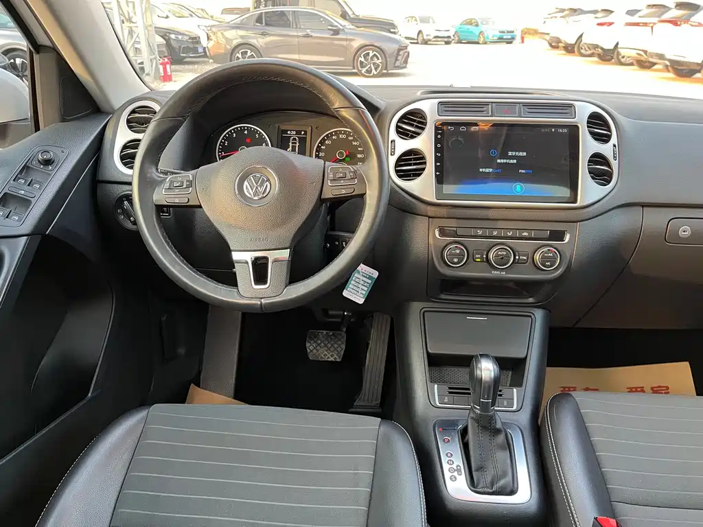 Volkswagen Tiguan — миниатюра 10