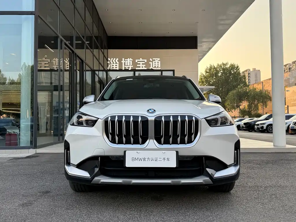 BMW iX1 — миниатюра 3