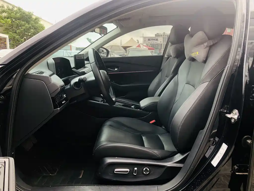 Honda Accord — миниатюра 14