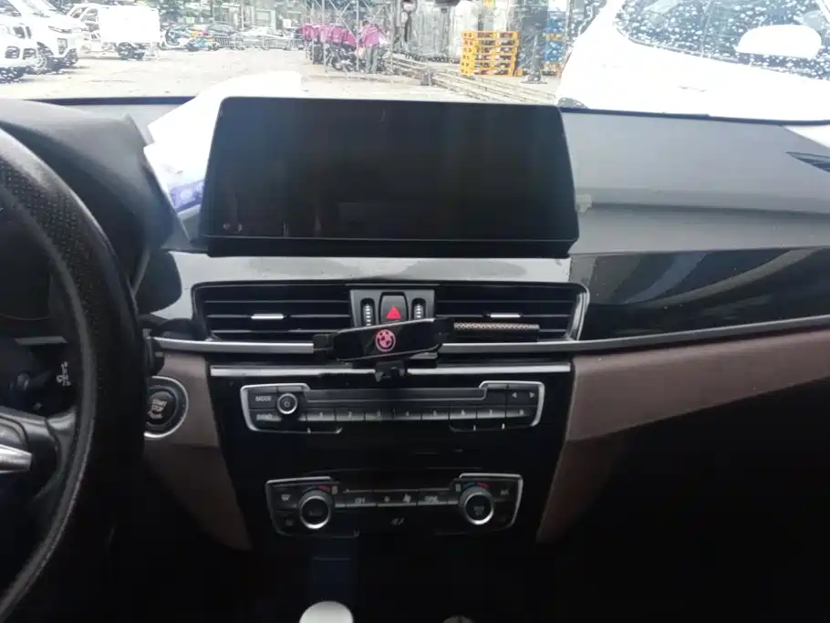 BMW X1 — миниатюра 13