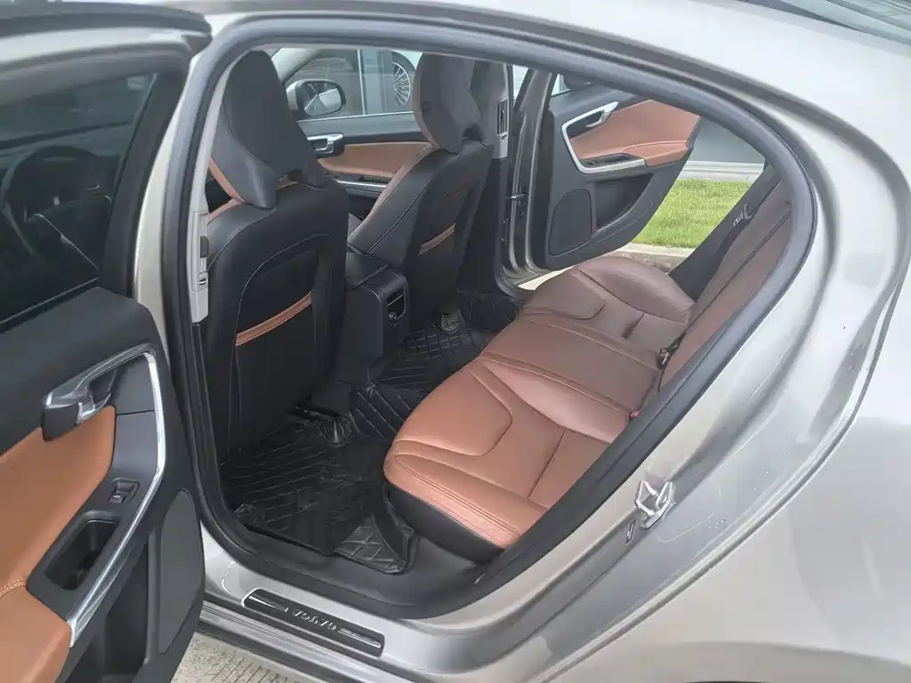 Volvo S60 2015 S60L 2.0T