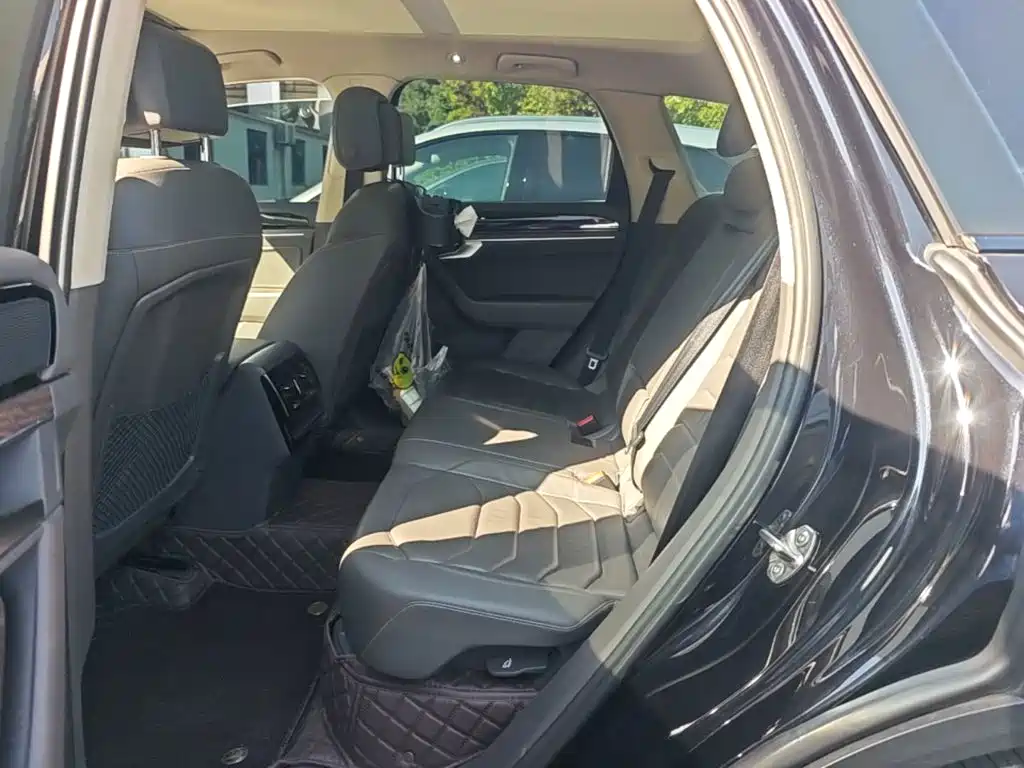 Volkswagen Touareg — миниатюра 17