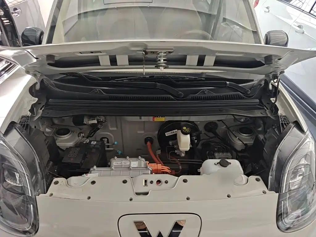 Wuling MINIEV — миниатюра 20