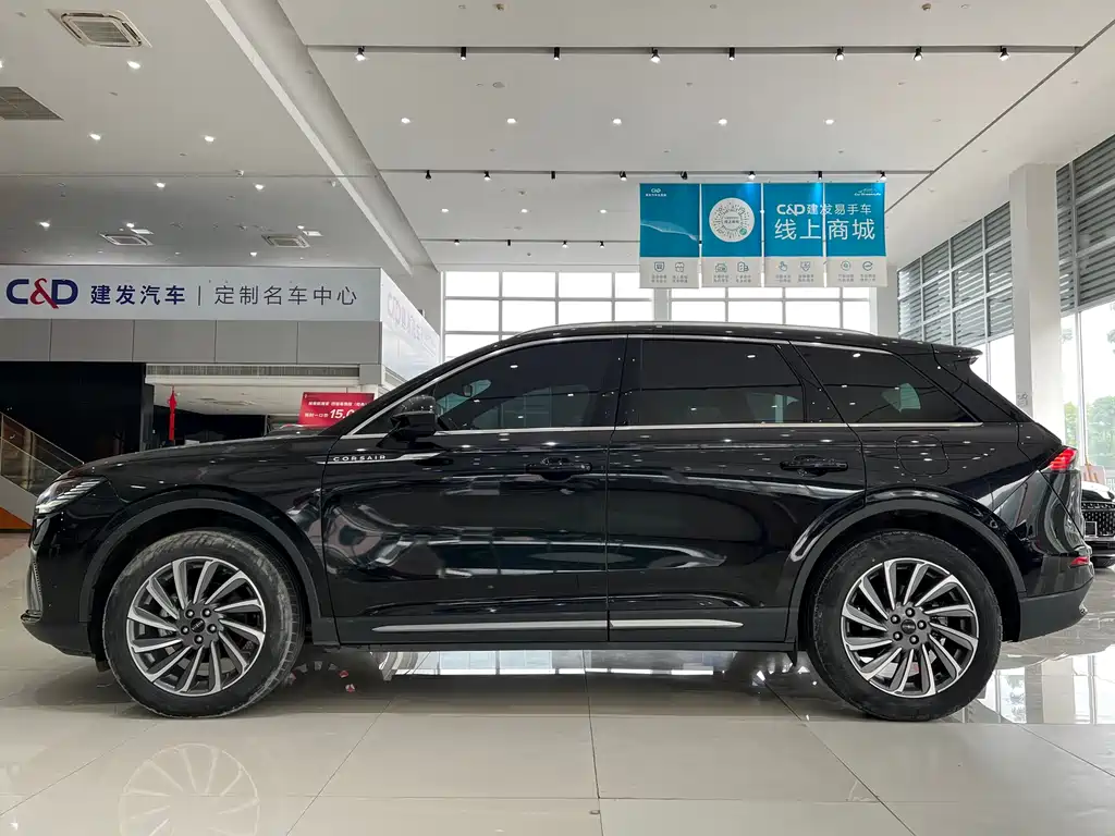 Lincoln Corsair 2023 2.0T