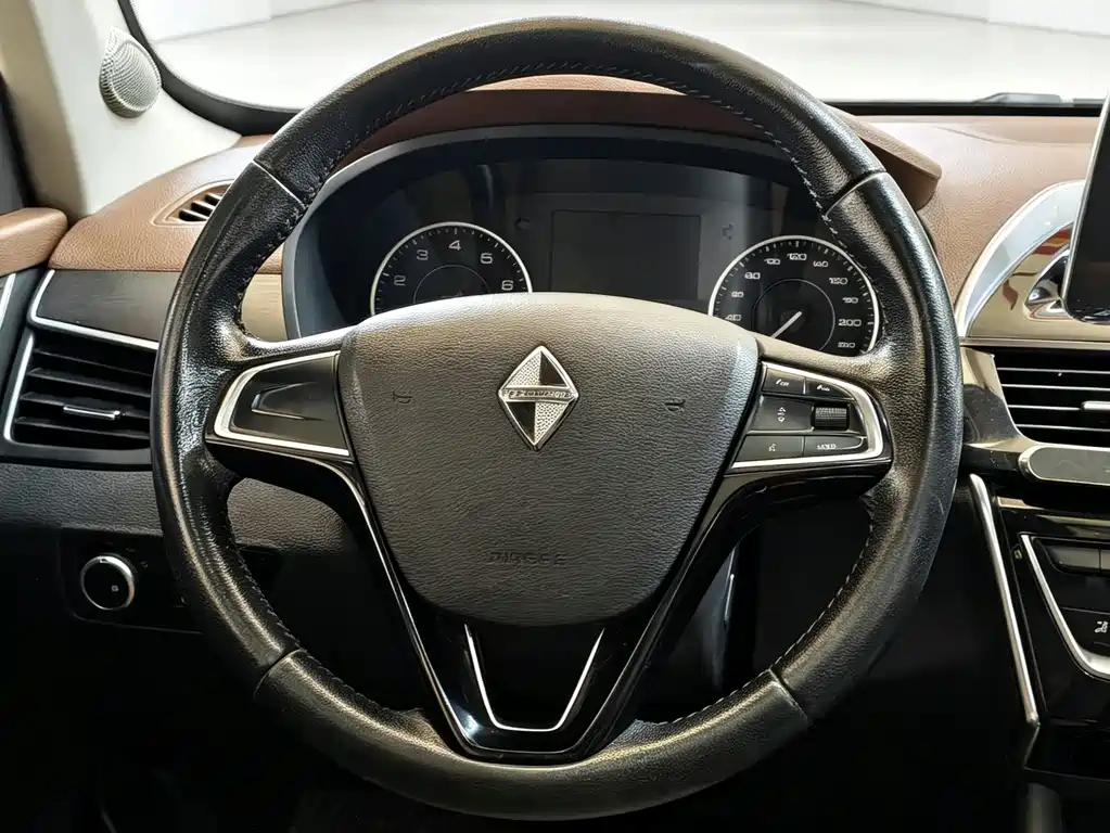 Borgward BX5 — миниатюра 6