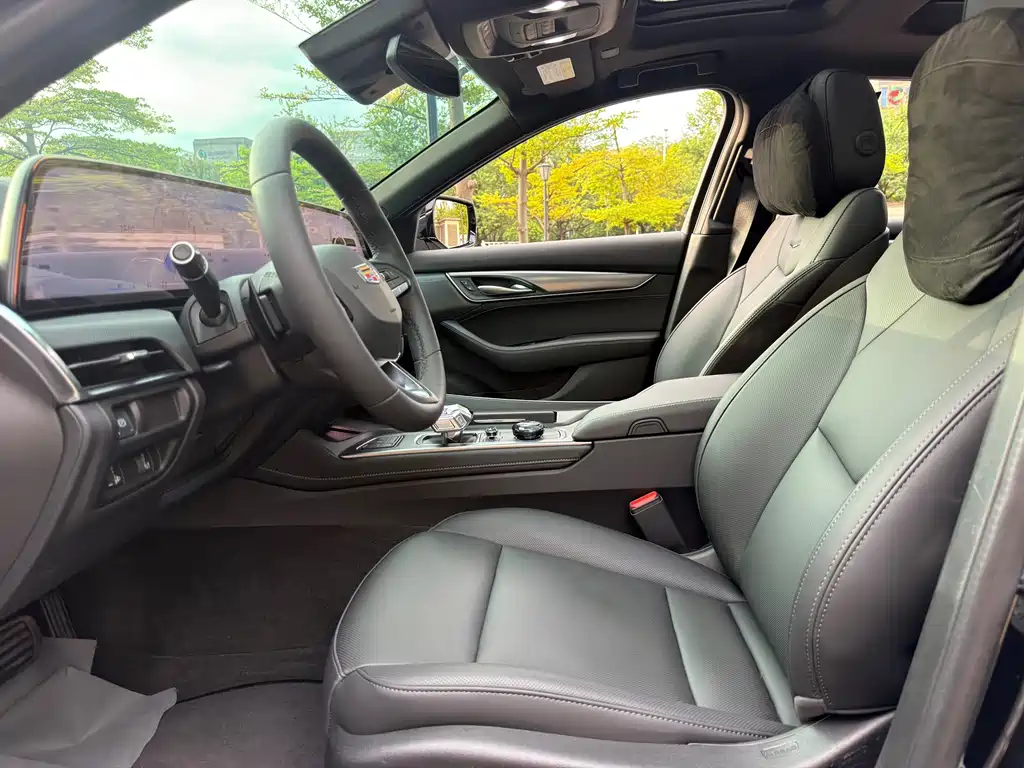 Cadillac CT5 — миниатюра 10