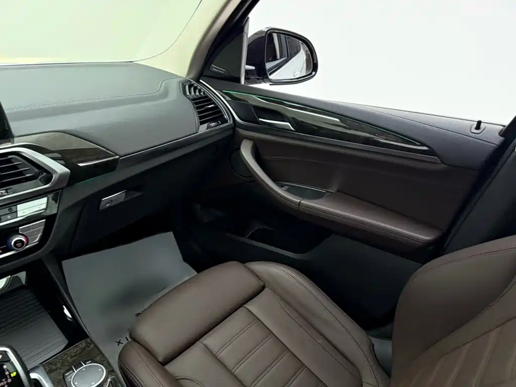 BMW X3 — миниатюра 16
