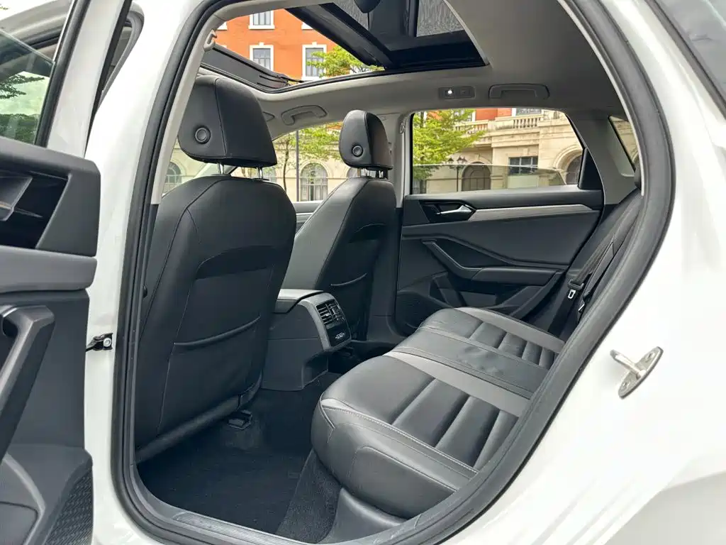 Volkswagen Sagitar — миниатюра 10