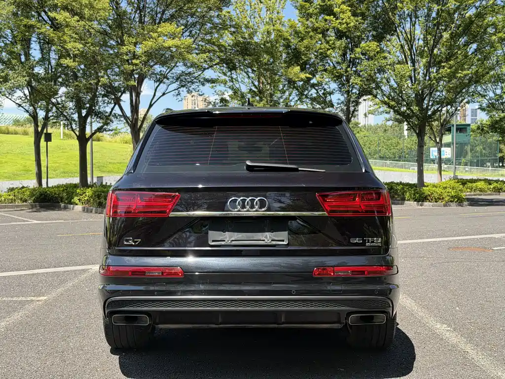 Audi Q7 — миниатюра 13
