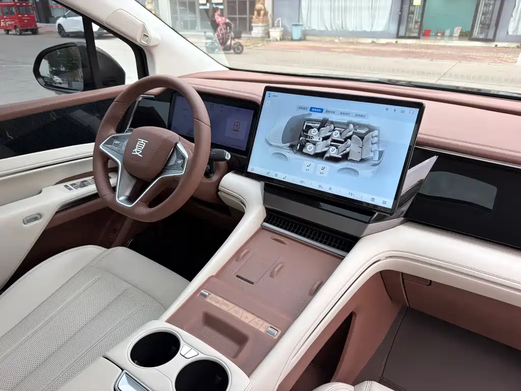 BYD Xia — миниатюра 12