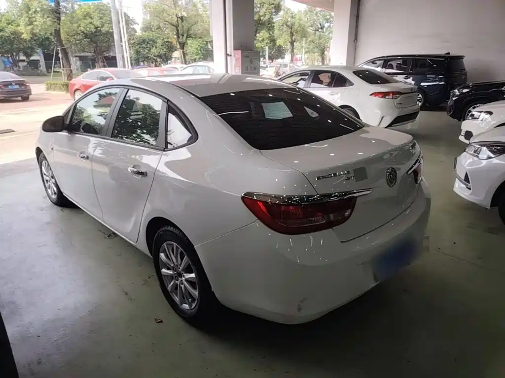Buick Excelle — миниатюра 5
