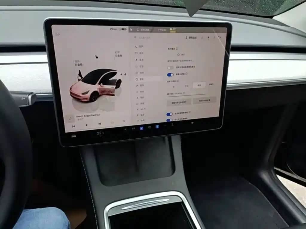 Tesla Model Y — миниатюра 13