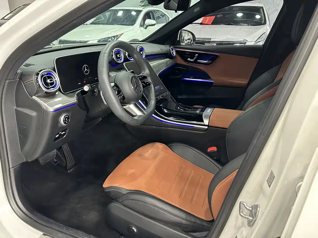 Mercedes-Benz C-Class — миниатюра 7