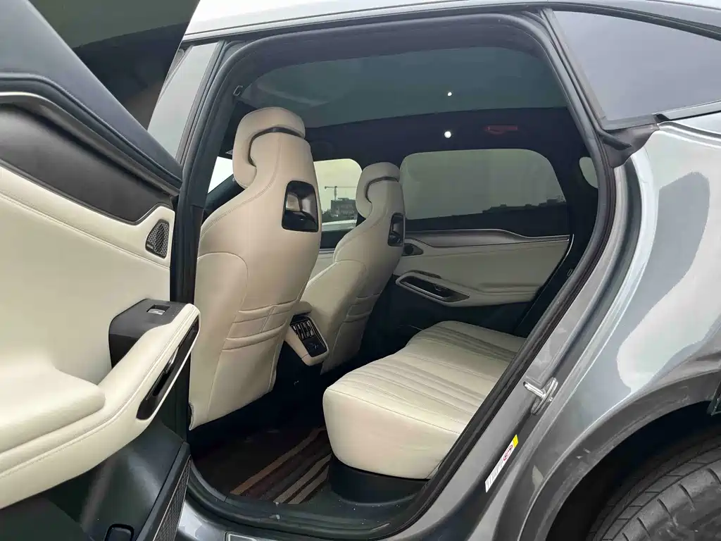 BYD L EV — миниатюра 13