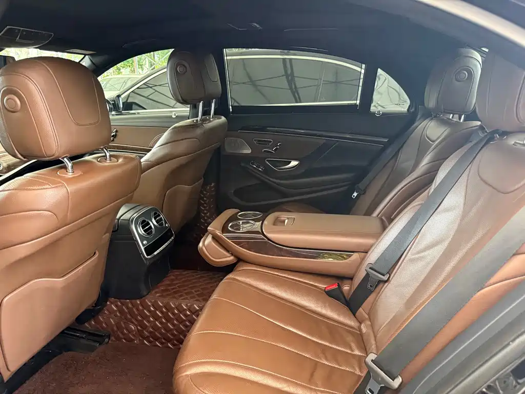 Mercedes-Benz S-Class — миниатюра 13