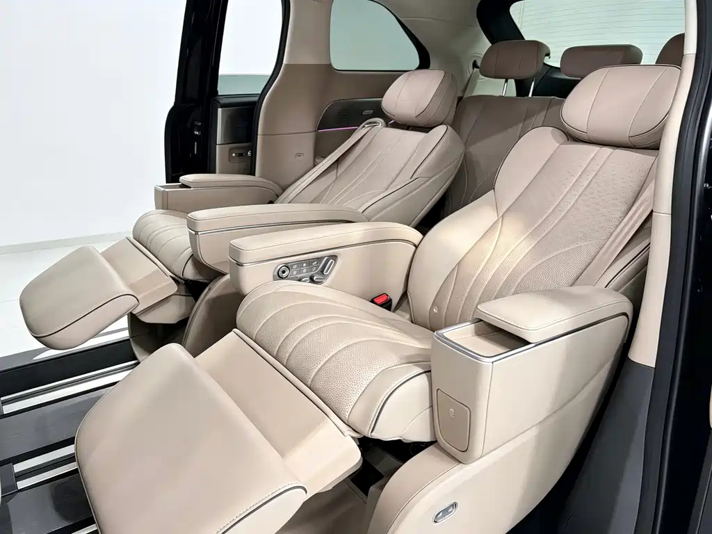 XPeng X9 — миниатюра 6