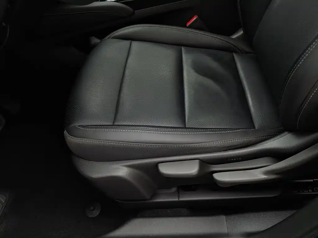 Buick Envision S — миниатюра 20