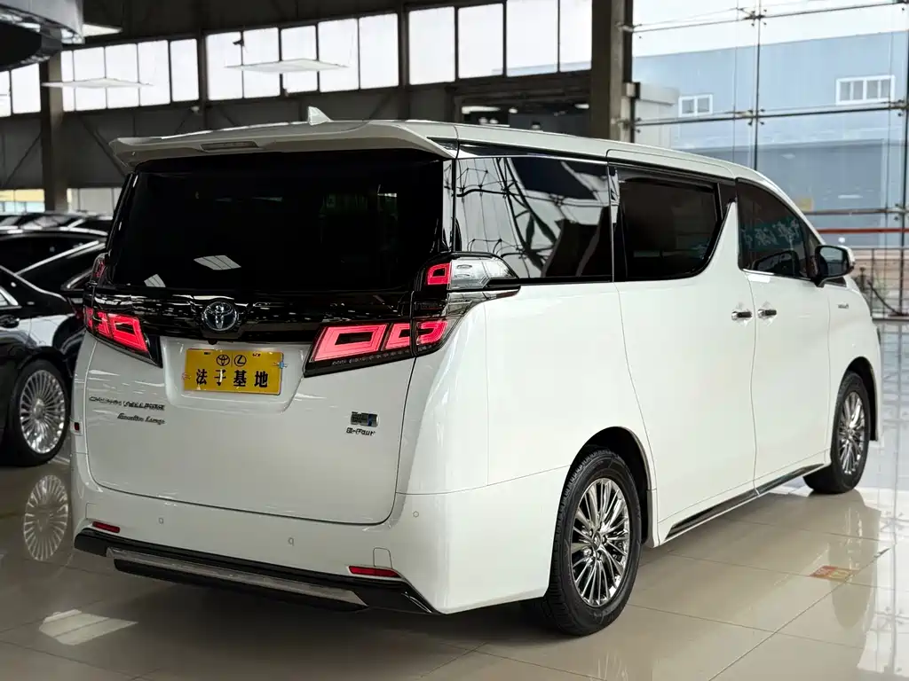 Toyota Vellfire Crown Hybrid 2.5L HV Supreme Edition, фото 23