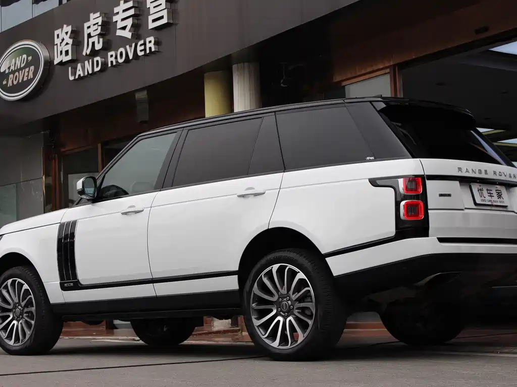Land Rover Range Rover 2018 3.0 SC V6 Vogue SE Long Wheelbase