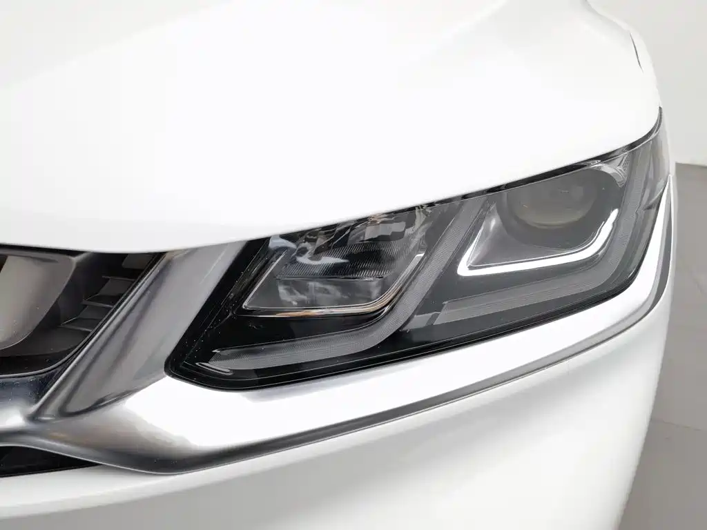 Geely Binyue — миниатюра 7