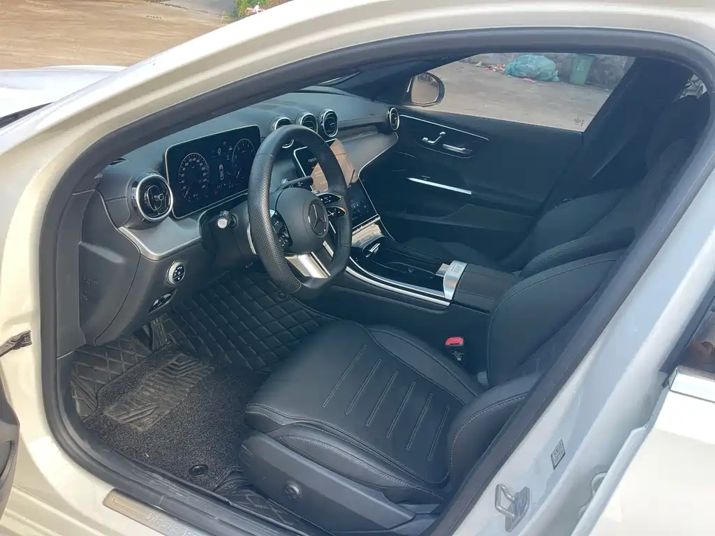 Mercedes-Benz C-Class — миниатюра 9