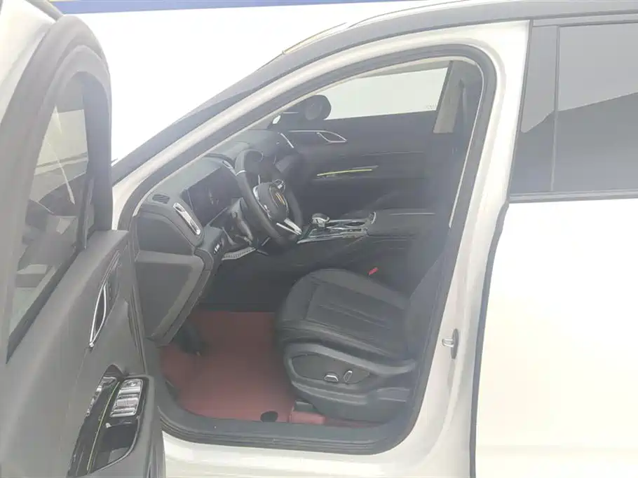 Hongqi HONGQI HS3 PHEV