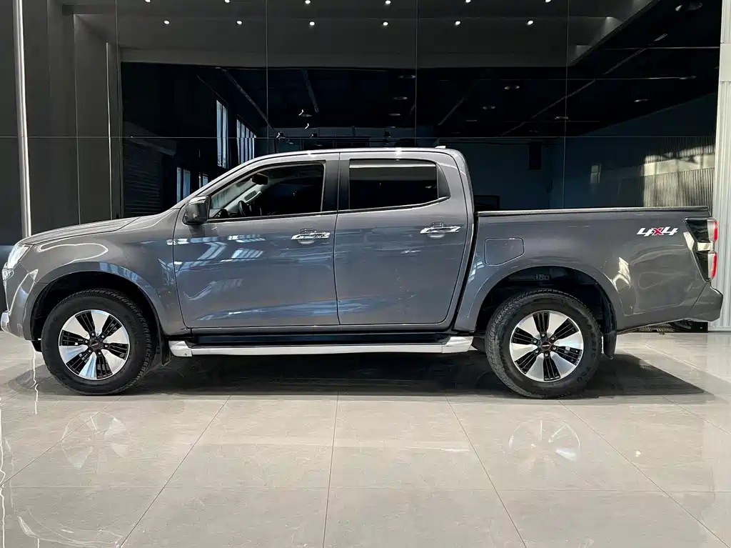 ISUZU D MAX