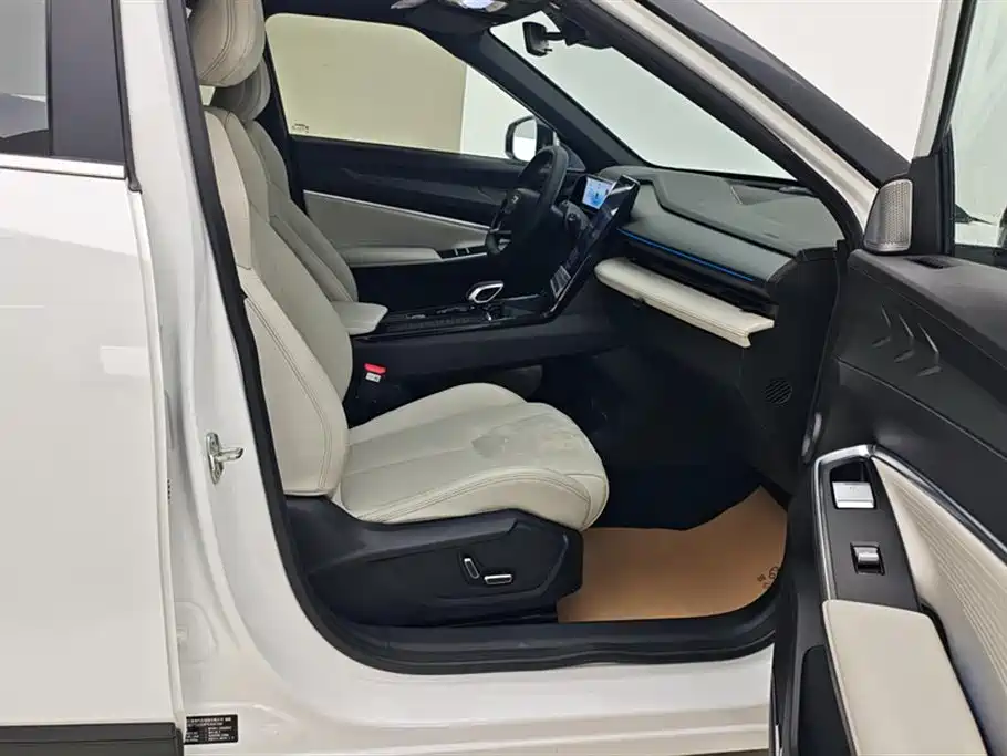 GEELY AUTOMOBILE BOYUE