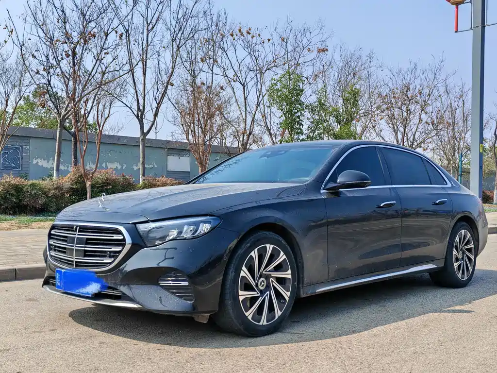Mercedes-Benz E-Class 2024