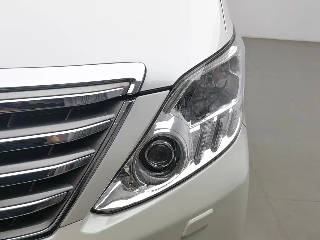 Toyota Alphard 2012 3.5L Luxury