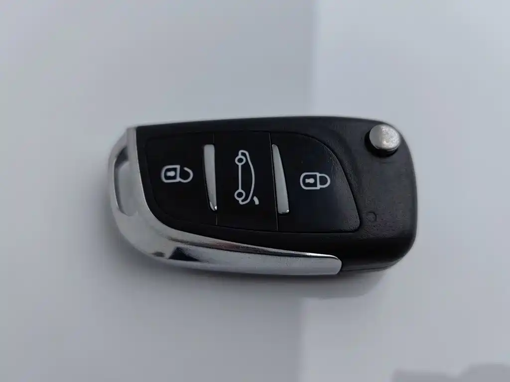 Jeep Compass (Import) — миниатюра 19