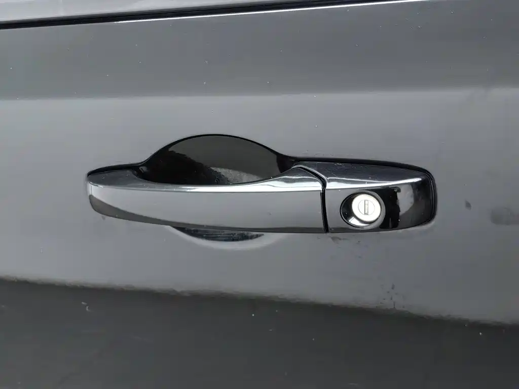 Jeep Compass (Import) — миниатюра 18
