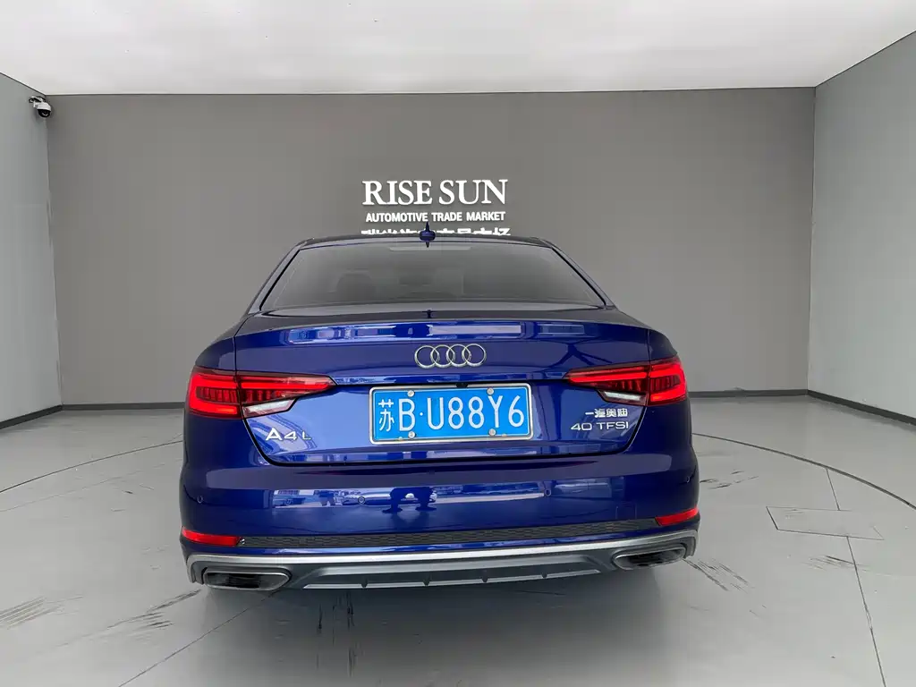 Audi A4L 2019 40 TFSI Fashion V