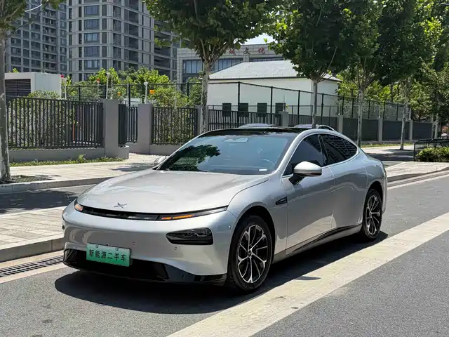 2022 Xpeng P7