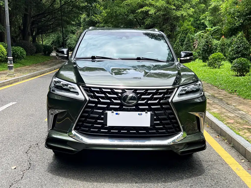 Lexus LX — миниатюра 2
