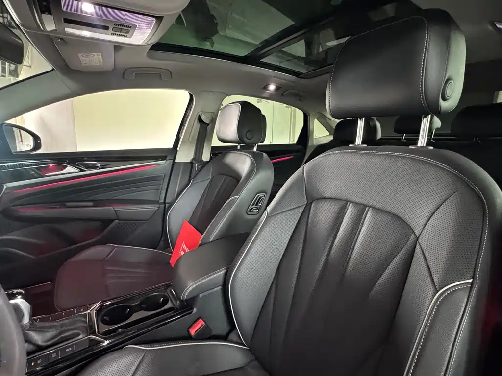 Volkswagen Passat — миниатюра 10
