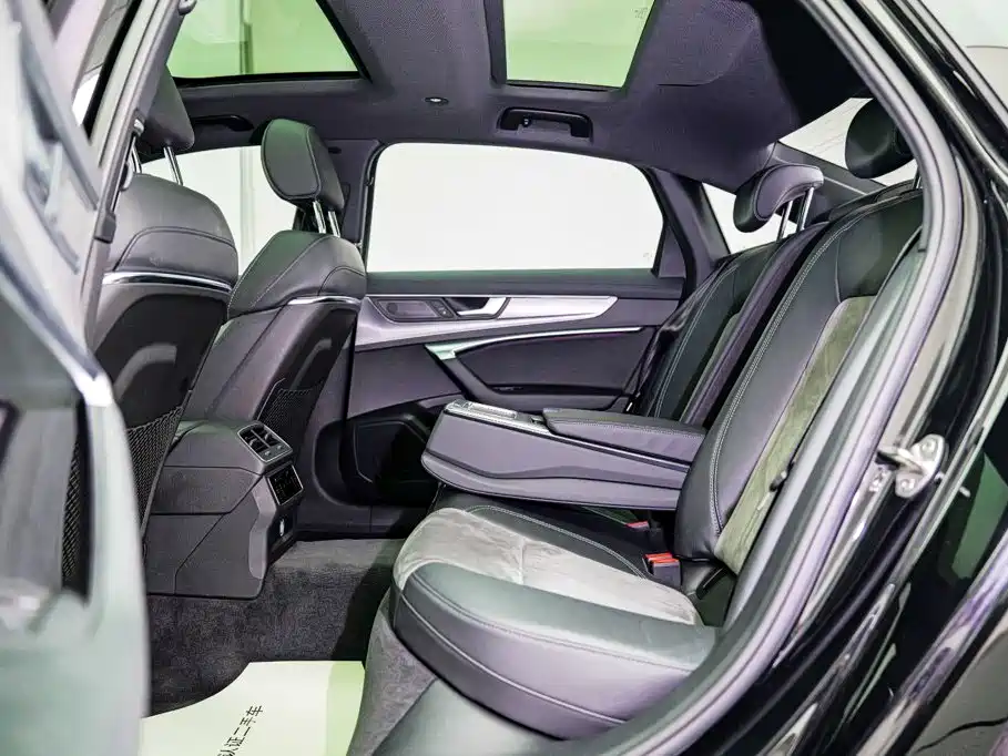 Audi A6L — миниатюра 6