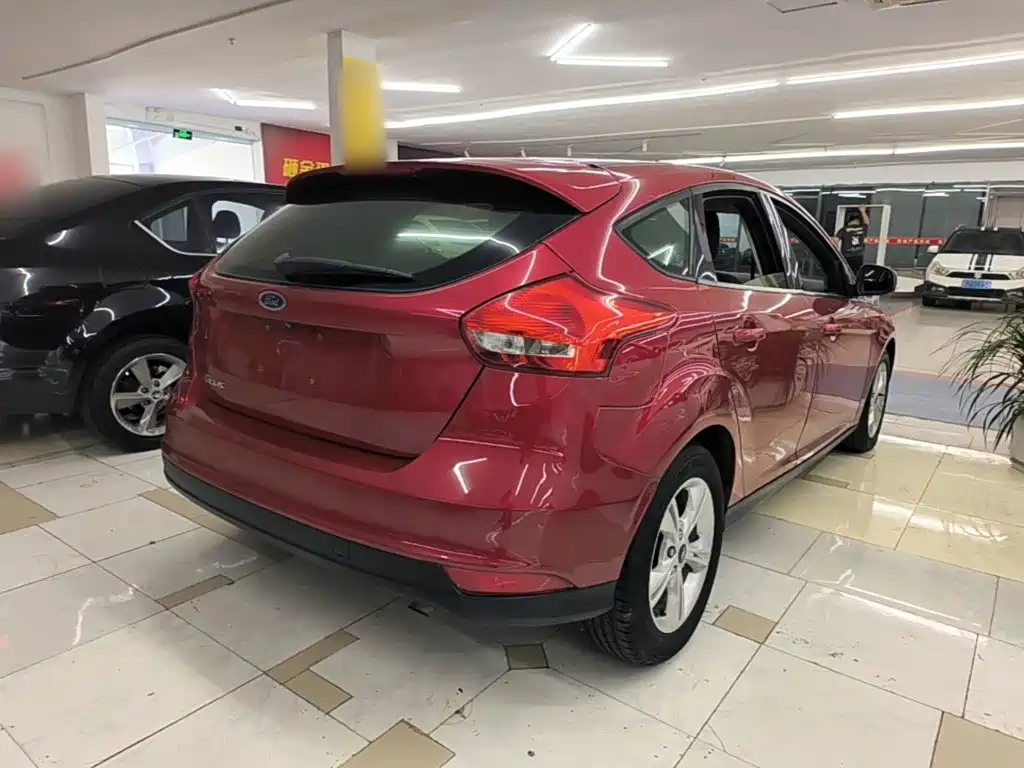 Ford Focus — миниатюра 7