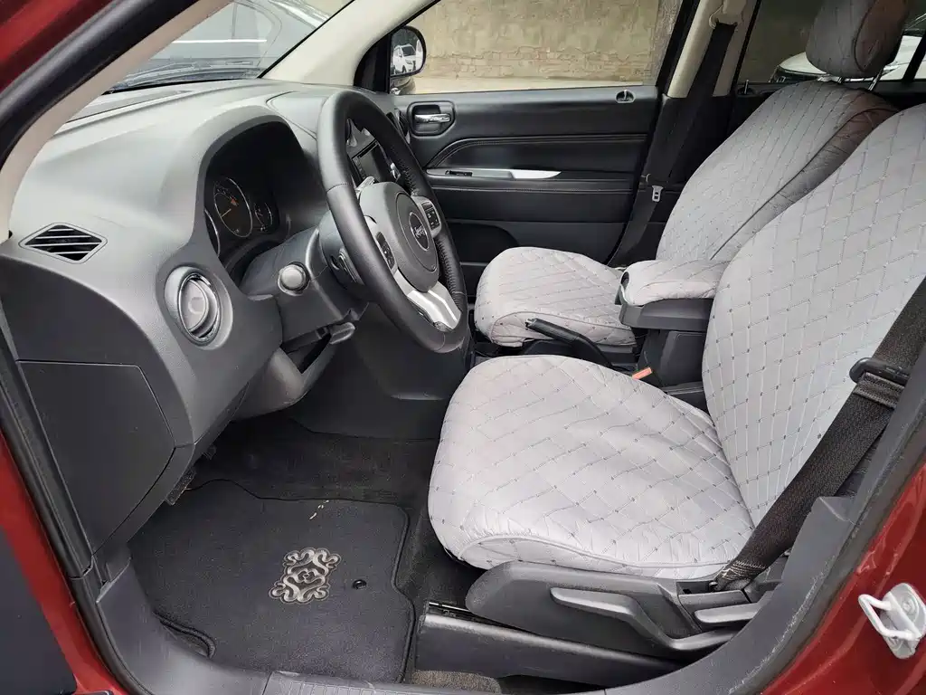 Jeep Compass (Import) — миниатюра 13