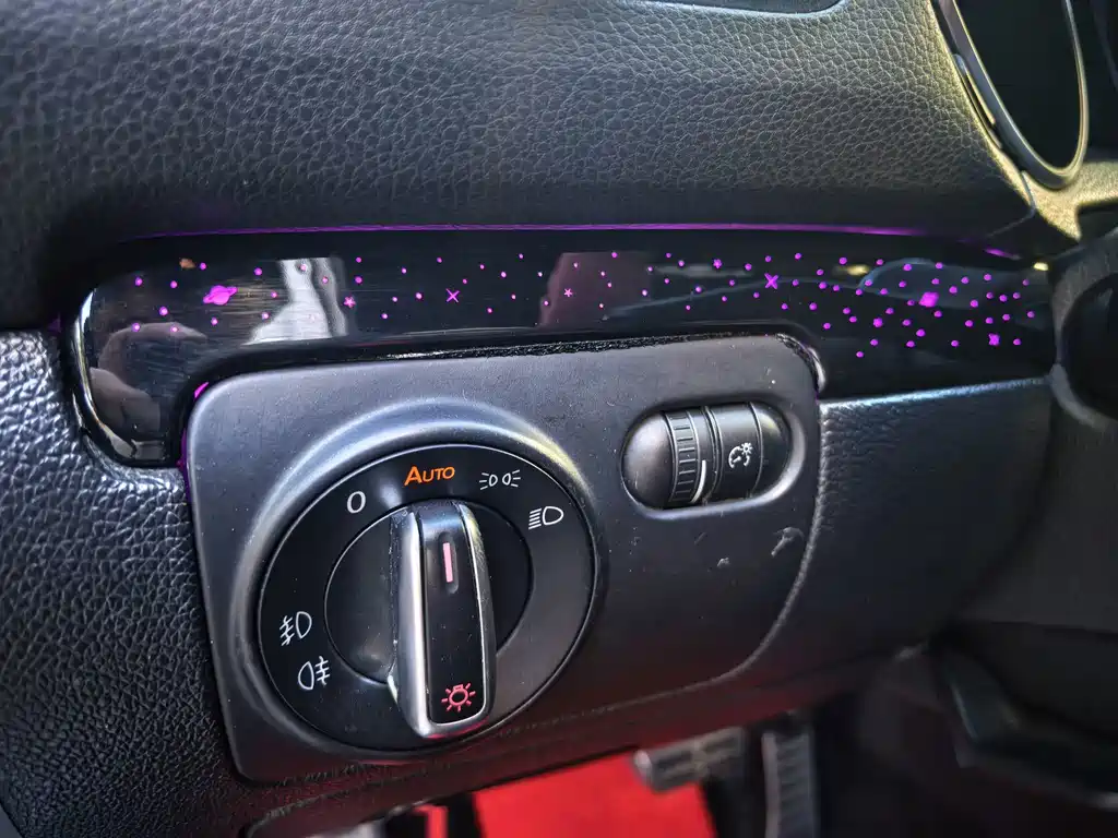 Volkswagen Golf GTI — миниатюра 12