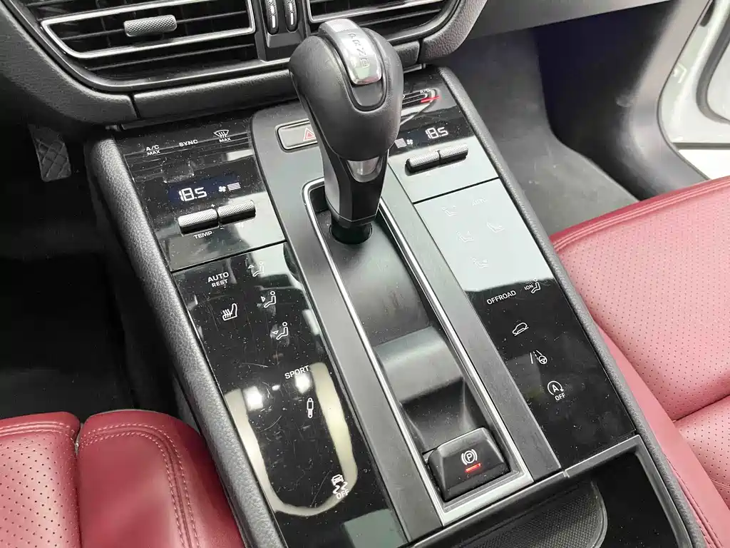Porsche Macan — миниатюра 17