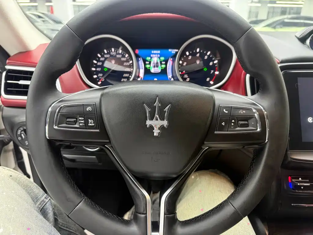 Maserati Ghibli — миниатюра 7
