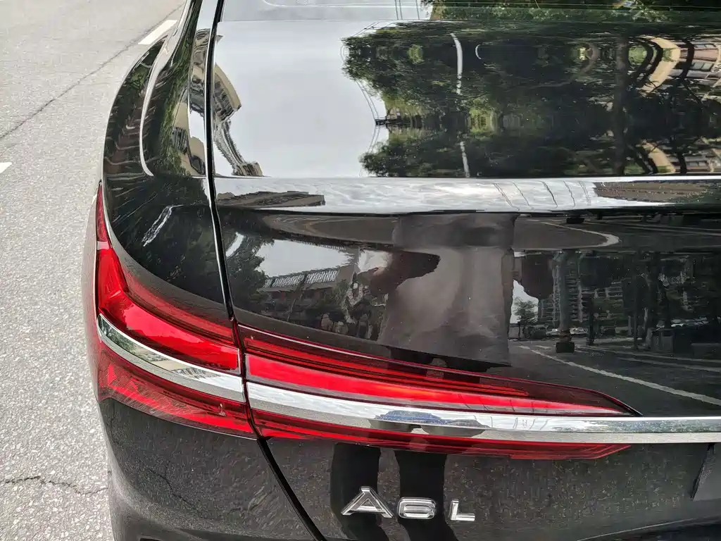 Audi A6L — миниатюра 12
