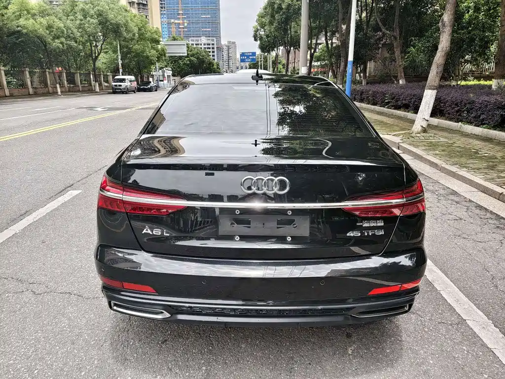 Audi A6L — миниатюра 6