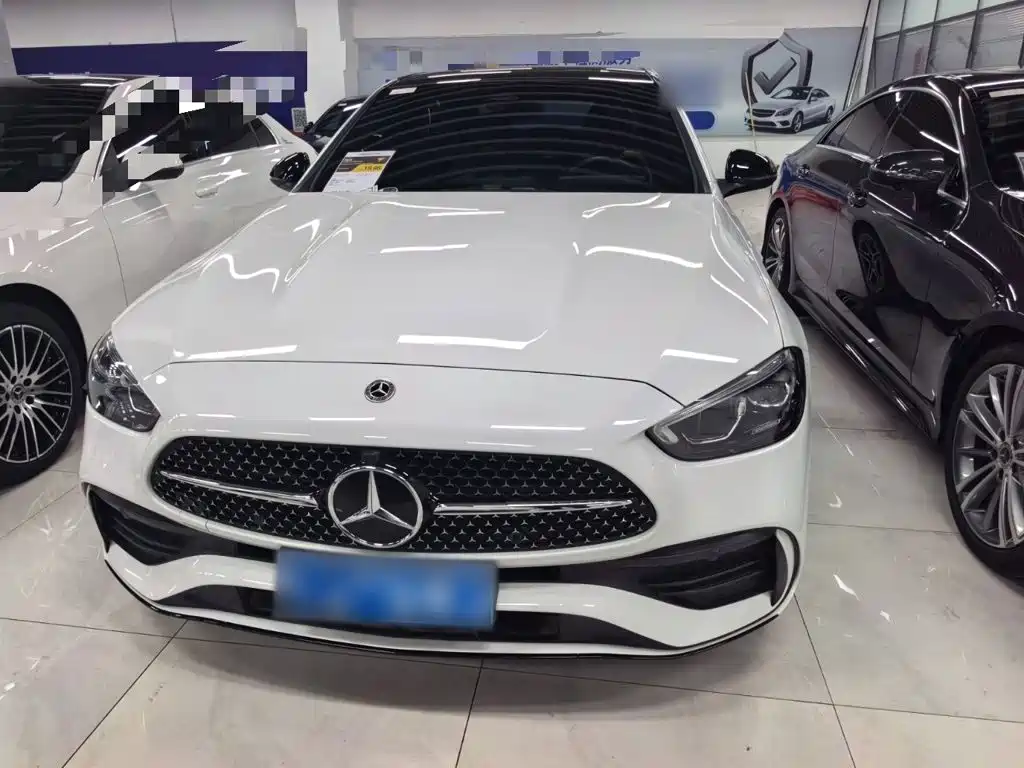 Mercedes-Benz C-Class — миниатюра 6
